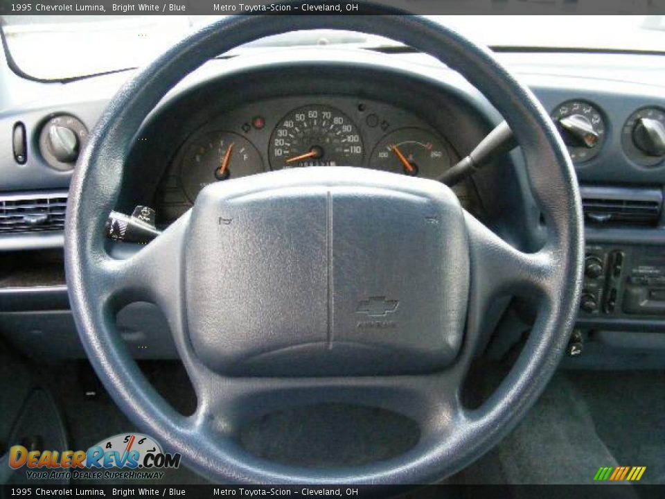 1995 Chevrolet Lumina Bright White / Blue Photo #15