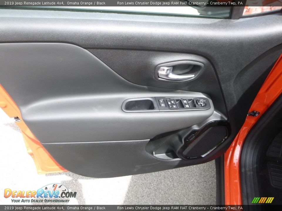 2019 Jeep Renegade Latitude 4x4 Omaha Orange / Black Photo #14
