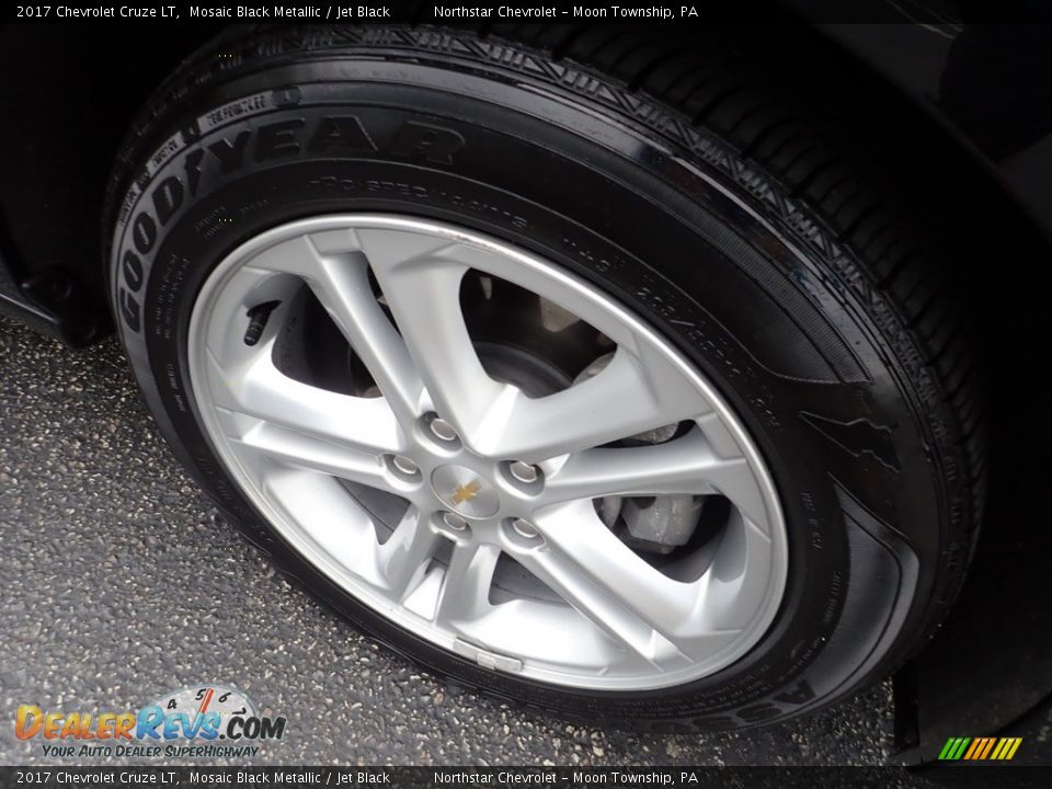 2017 Chevrolet Cruze LT Mosaic Black Metallic / Jet Black Photo #14