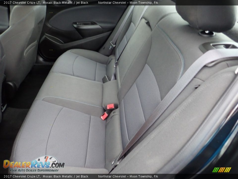 2017 Chevrolet Cruze LT Mosaic Black Metallic / Jet Black Photo #21