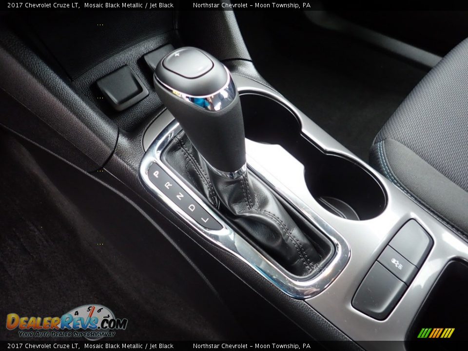2017 Chevrolet Cruze LT Mosaic Black Metallic / Jet Black Photo #25