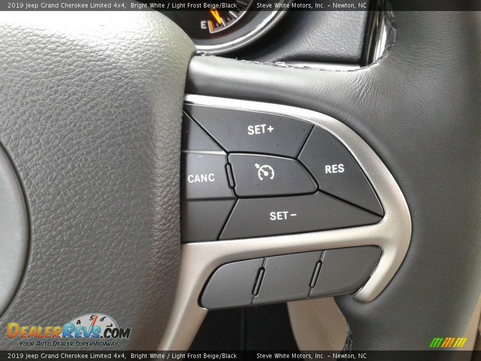 2019 Jeep Grand Cherokee Limited 4x4 Bright White / Light Frost Beige/Black Photo #19