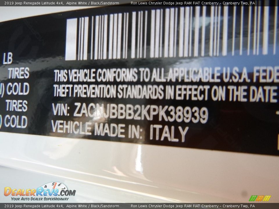 2019 Jeep Renegade Latitude 4x4 Alpine White / Black/Sandstorm Photo #16