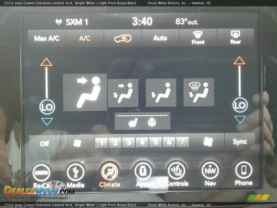 2019 Jeep Grand Cherokee Limited 4x4 Bright White / Light Frost Beige/Black Photo #25