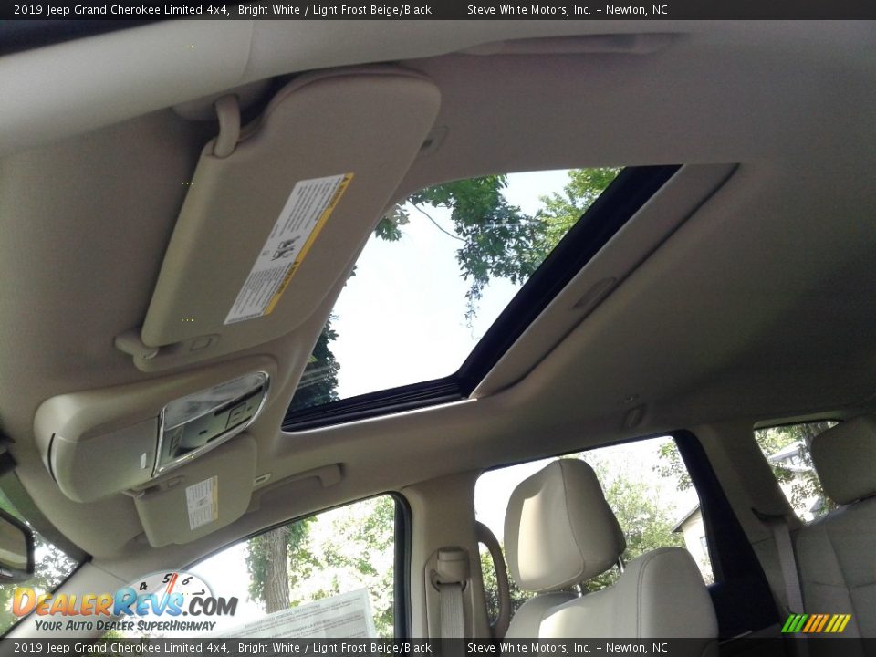 2019 Jeep Grand Cherokee Limited 4x4 Bright White / Light Frost Beige/Black Photo #33