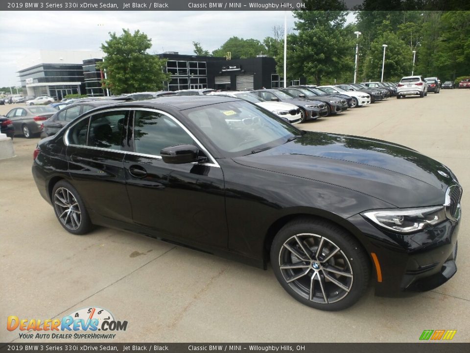 2019 BMW 3 Series 330i xDrive Sedan Jet Black / Black Photo #1