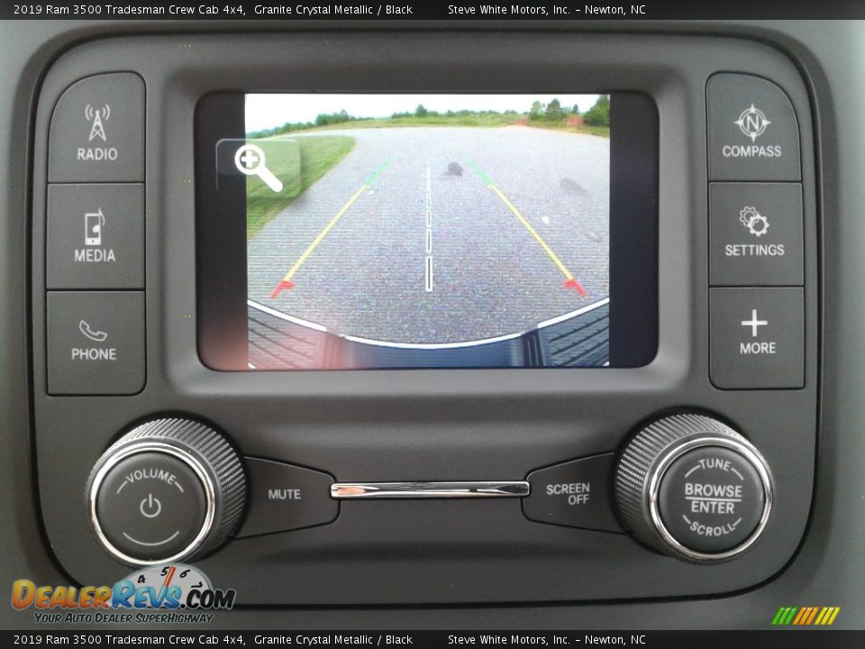 Controls of 2019 Ram 3500 Tradesman Crew Cab 4x4 Photo #20