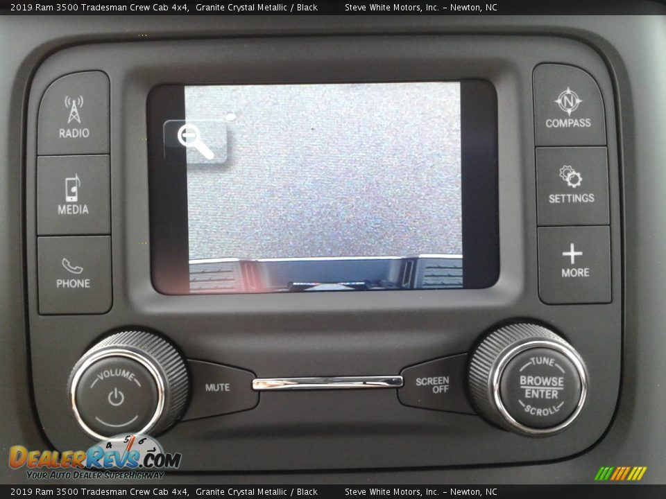 Controls of 2019 Ram 3500 Tradesman Crew Cab 4x4 Photo #21