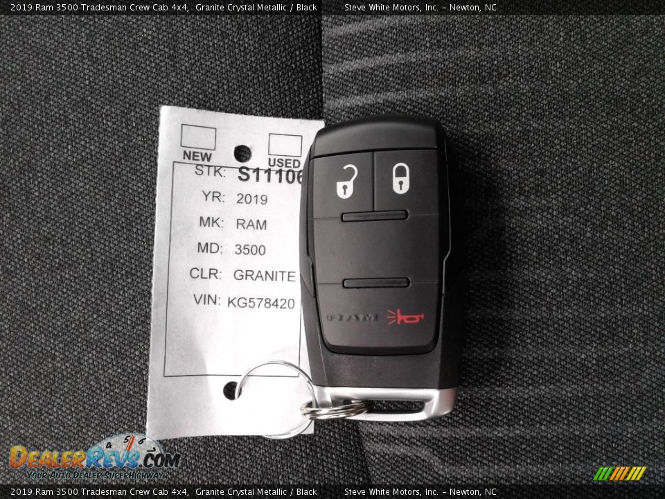 Keys of 2019 Ram 3500 Tradesman Crew Cab 4x4 Photo #26