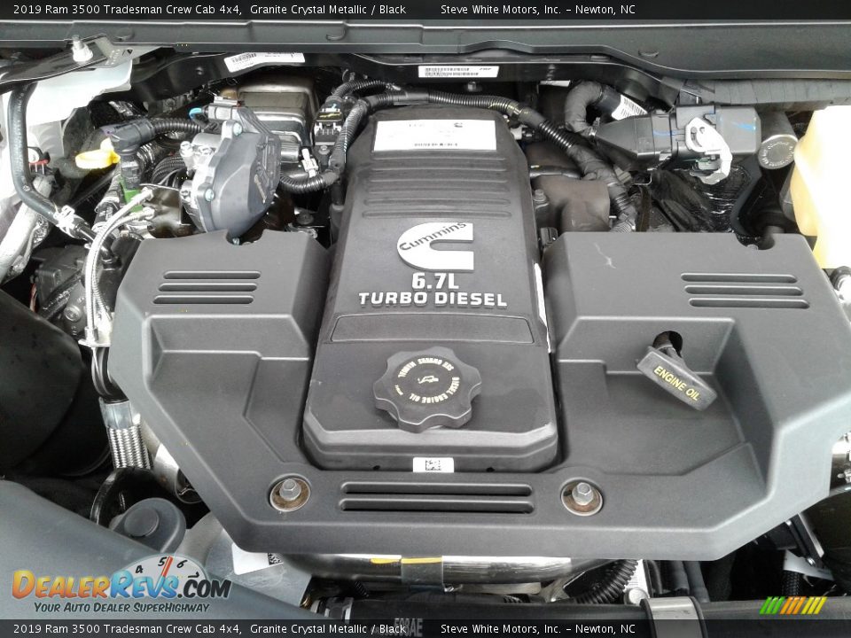2019 Ram 3500 Tradesman Crew Cab 4x4 6.7 Liter OHV 24-Valve Cummins Turbo-Diesel Inline 6 Cylinder Engine Photo #27
