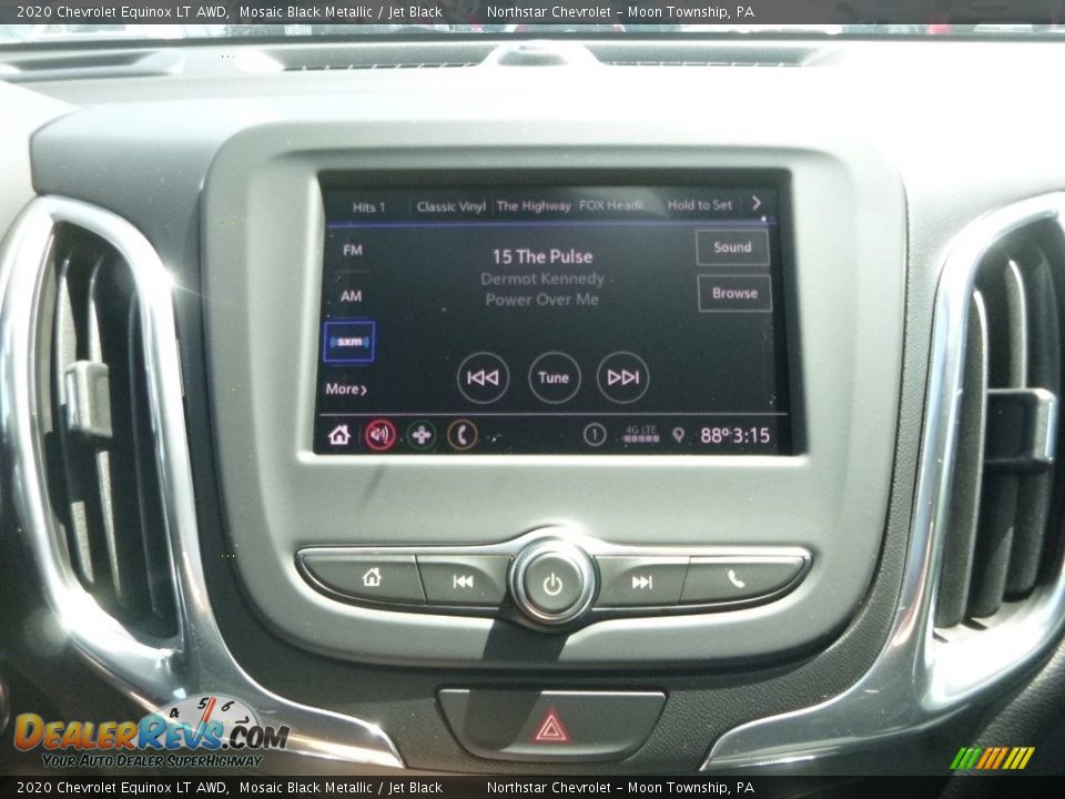 Controls of 2020 Chevrolet Equinox LT AWD Photo #17