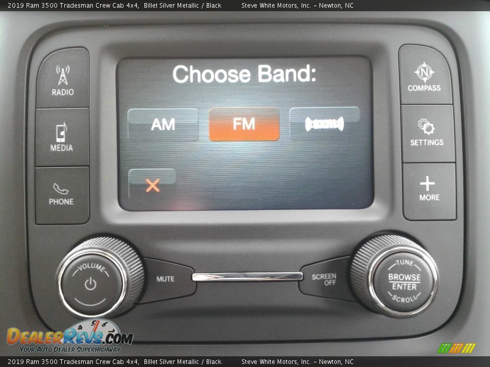 Controls of 2019 Ram 3500 Tradesman Crew Cab 4x4 Photo #19