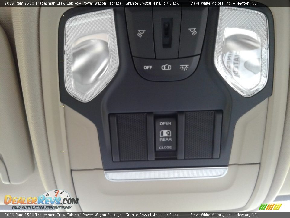 2019 Ram 2500 Tradesman Crew Cab 4x4 Power Wagon Package Granite Crystal Metallic / Black Photo #25
