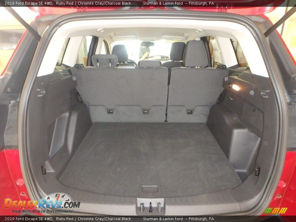 2019 Ford Escape SE 4WD Ruby Red / Chromite Gray/Charcoal Black Photo #3