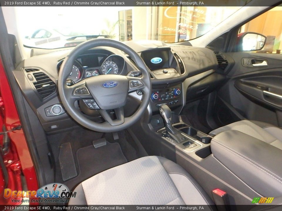 2019 Ford Escape SE 4WD Ruby Red / Chromite Gray/Charcoal Black Photo #9