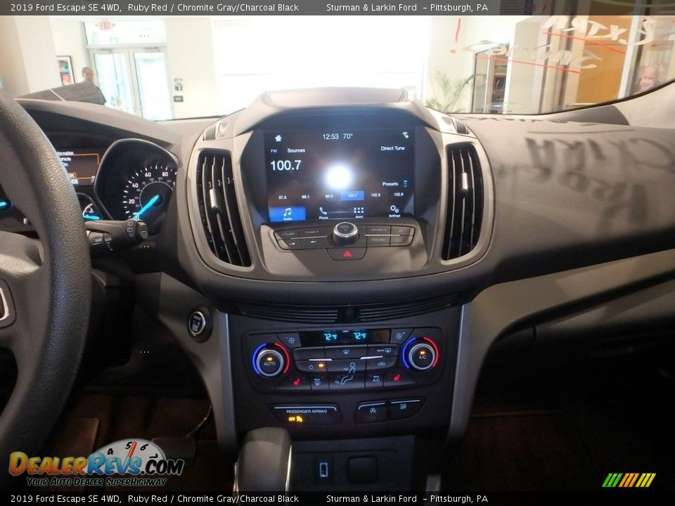 2019 Ford Escape SE 4WD Ruby Red / Chromite Gray/Charcoal Black Photo #13