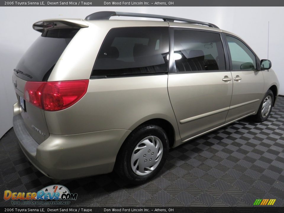 2006 Toyota Sienna LE Desert Sand Mica / Taupe Photo #15