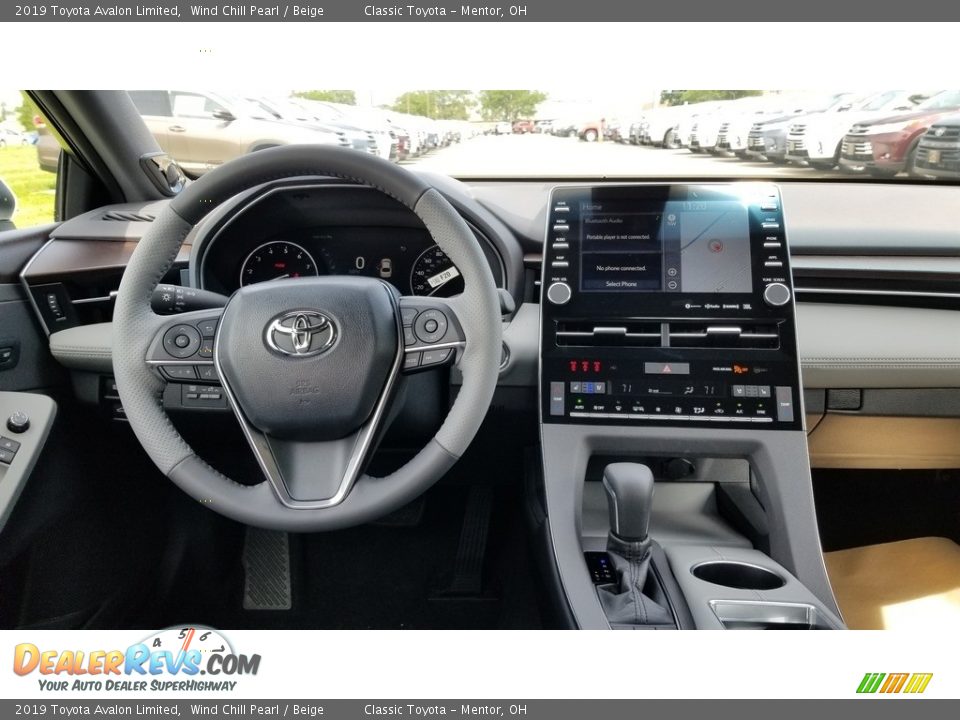 2019 Toyota Avalon Limited Wind Chill Pearl / Beige Photo #4