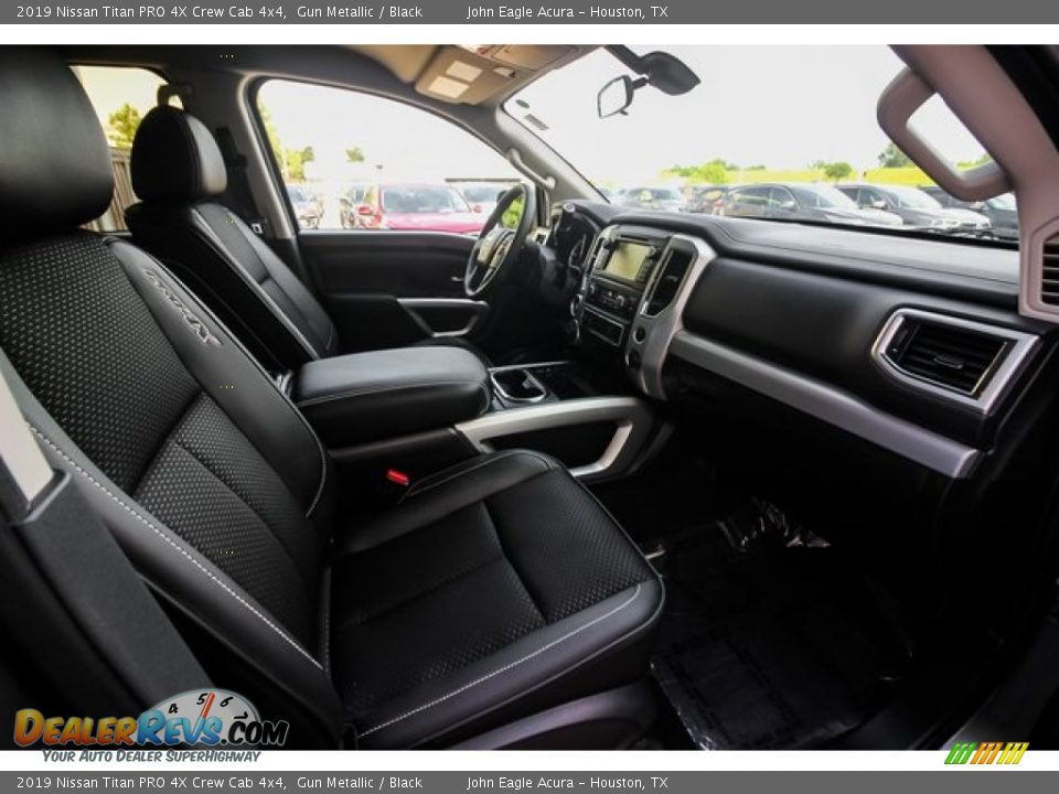 Front Seat of 2019 Nissan Titan PRO 4X Crew Cab 4x4 Photo #25