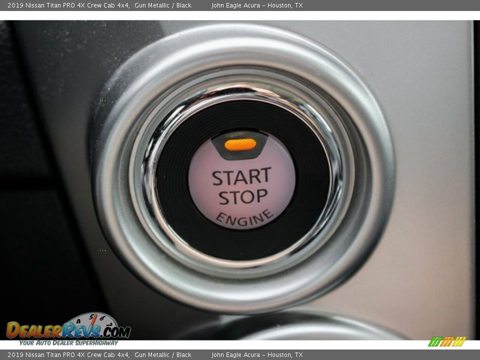 2019 Nissan Titan PRO 4X Crew Cab 4x4 Gun Metallic / Black Photo #31