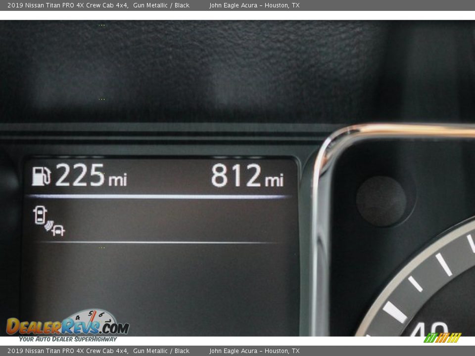 2019 Nissan Titan PRO 4X Crew Cab 4x4 Gun Metallic / Black Photo #34