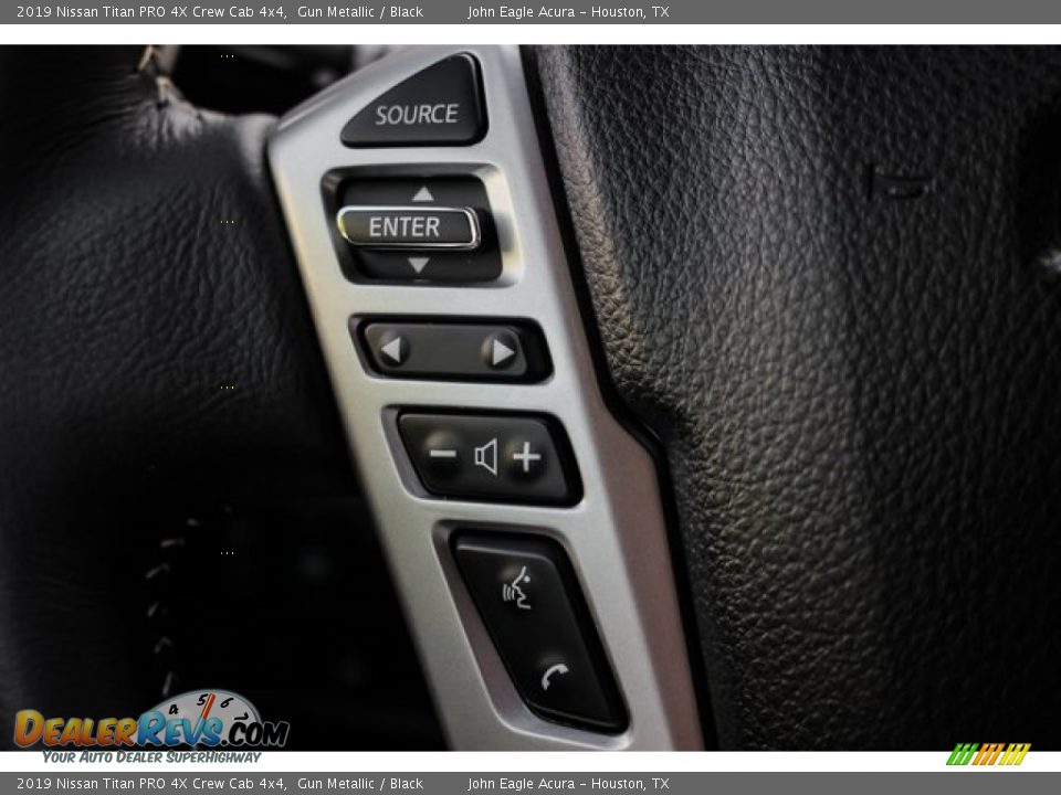2019 Nissan Titan PRO 4X Crew Cab 4x4 Steering Wheel Photo #36