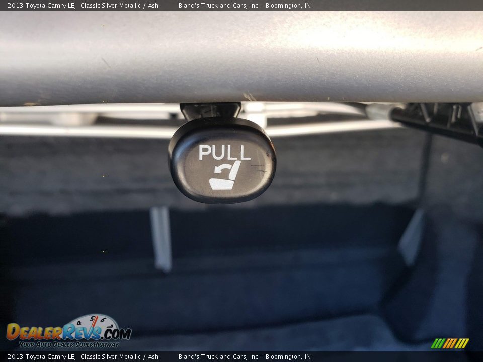 2013 Toyota Camry LE Classic Silver Metallic / Ash Photo #35