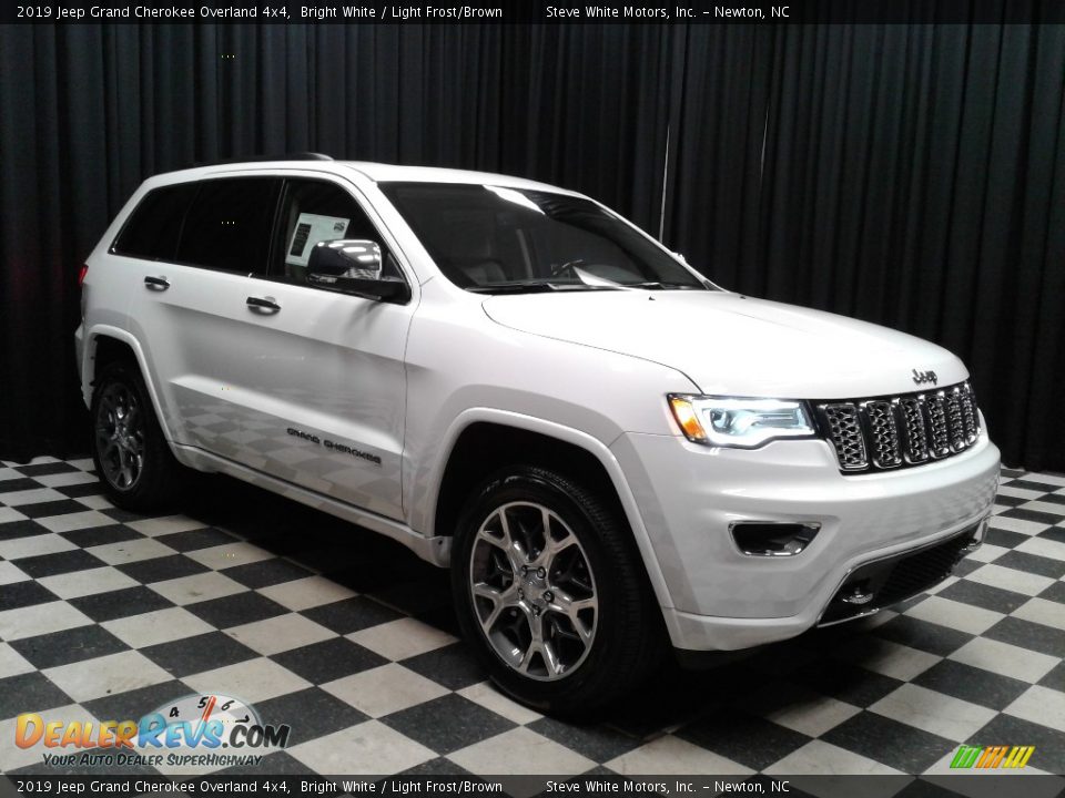2019 Jeep Grand Cherokee Overland 4x4 Bright White / Light Frost/Brown Photo #4