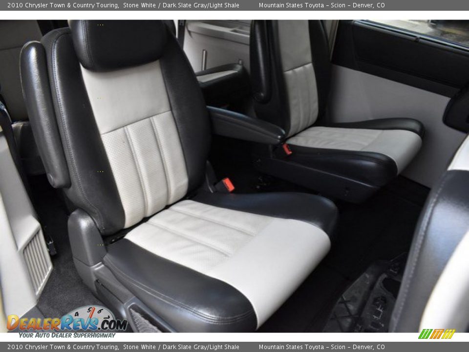 2010 Chrysler Town & Country Touring Stone White / Dark Slate Gray/Light Shale Photo #23