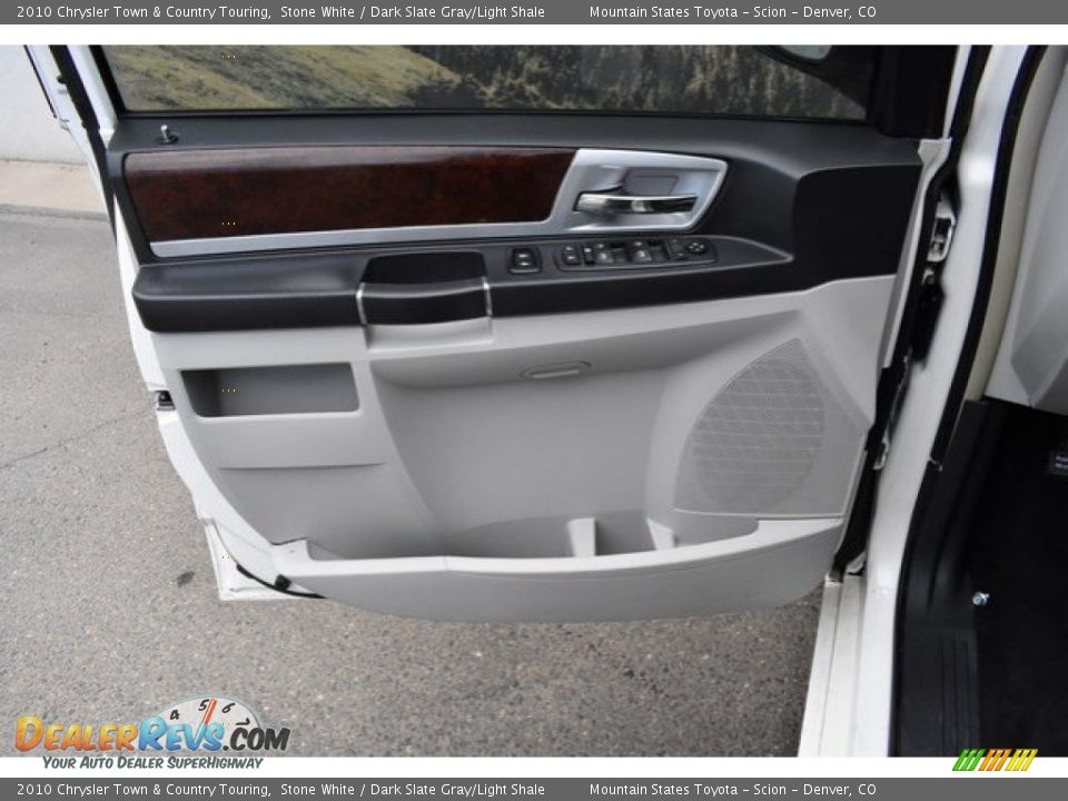 2010 Chrysler Town & Country Touring Stone White / Dark Slate Gray/Light Shale Photo #26