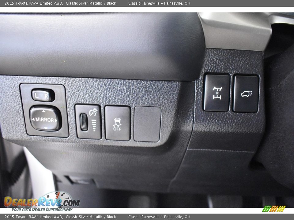2015 Toyota RAV4 Limited AWD Classic Silver Metallic / Black Photo #12
