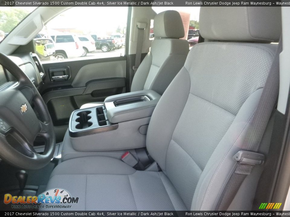 2017 Chevrolet Silverado 1500 Custom Double Cab 4x4 Silver Ice Metallic / Dark Ash/Jet Black Photo #14