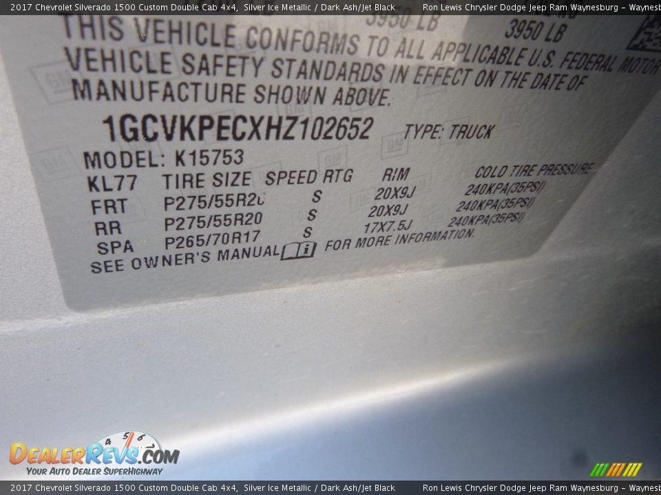 2017 Chevrolet Silverado 1500 Custom Double Cab 4x4 Silver Ice Metallic / Dark Ash/Jet Black Photo #16