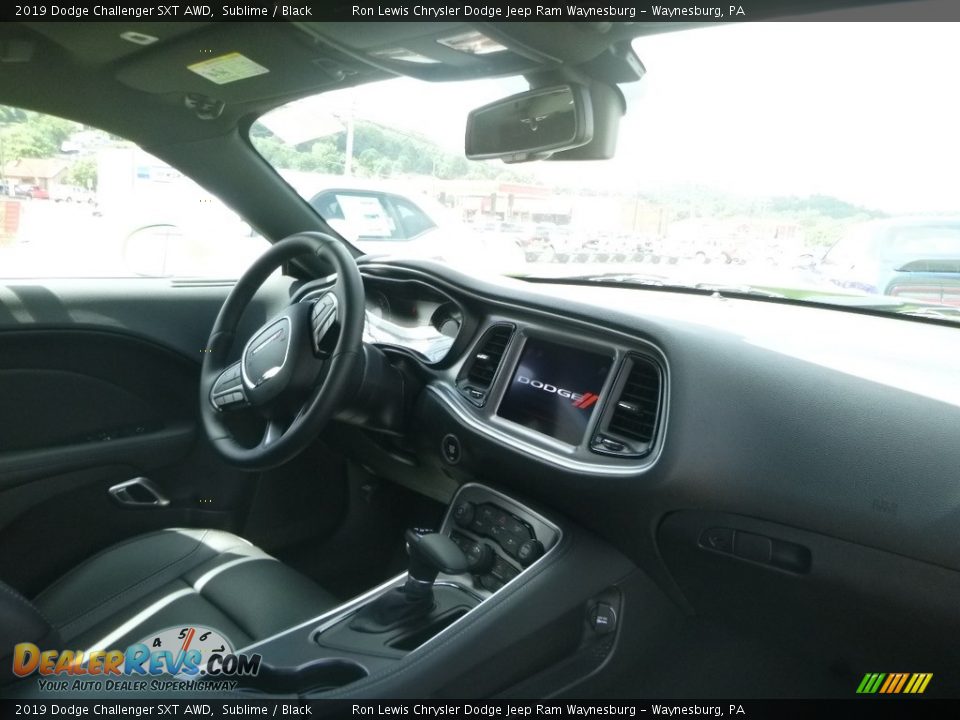 2019 Dodge Challenger SXT AWD Sublime / Black Photo #9