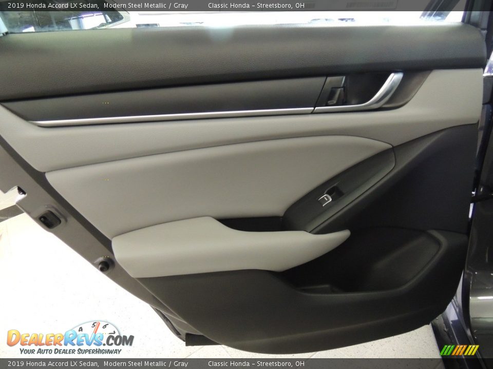 2019 Honda Accord LX Sedan Modern Steel Metallic / Gray Photo #10