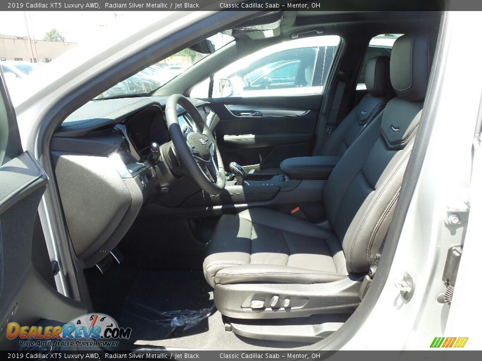 2019 Cadillac XT5 Luxury AWD Radiant Silver Metallic / Jet Black Photo #3