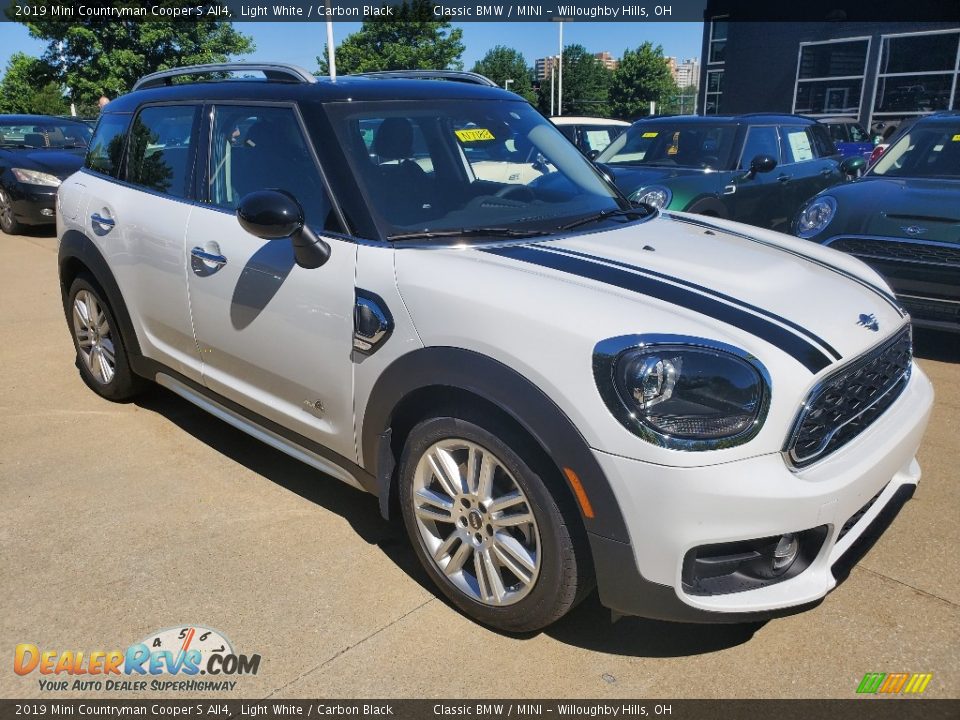 2019 Mini Countryman Cooper S All4 Light White / Carbon Black Photo #1