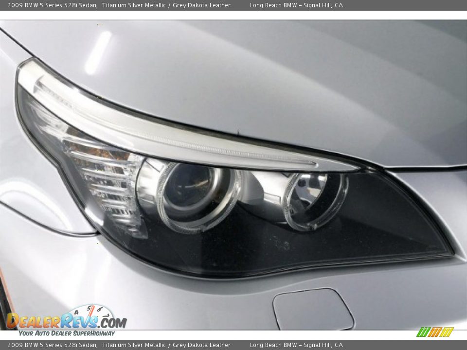 2009 BMW 5 Series 528i Sedan Titanium Silver Metallic / Grey Dakota Leather Photo #27