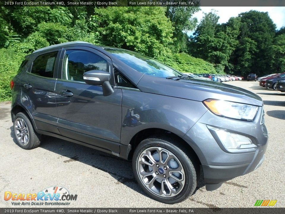 Front 3/4 View of 2019 Ford EcoSport Titanium 4WD Photo #9