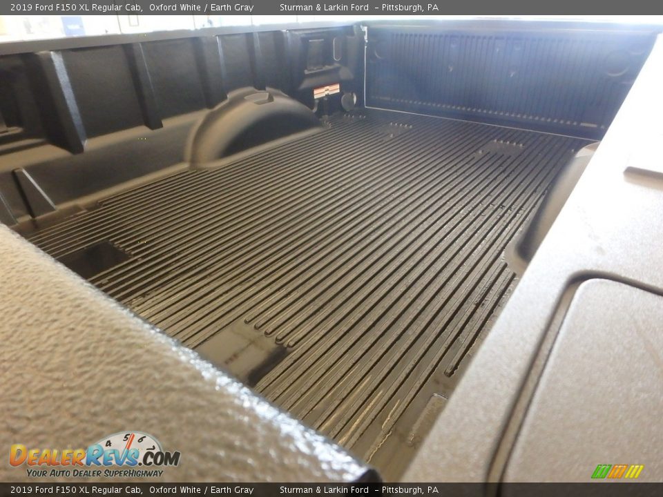 2019 Ford F150 XL Regular Cab Oxford White / Earth Gray Photo #8