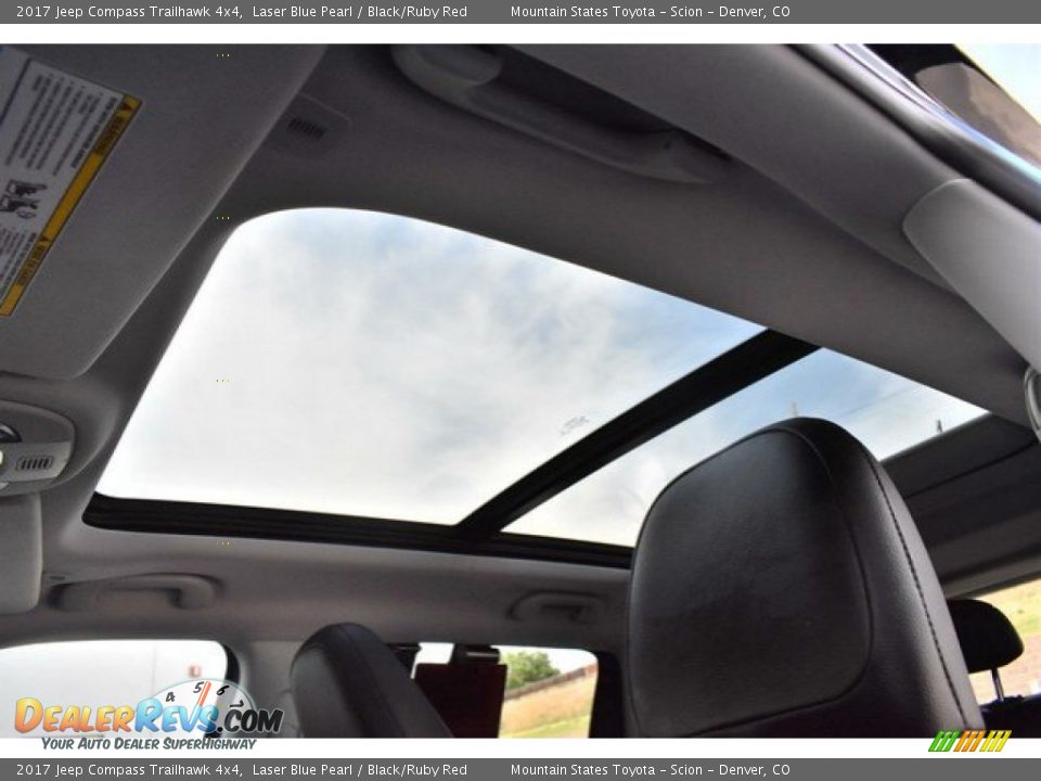 2017 Jeep Compass Trailhawk 4x4 Laser Blue Pearl / Black/Ruby Red Photo #14