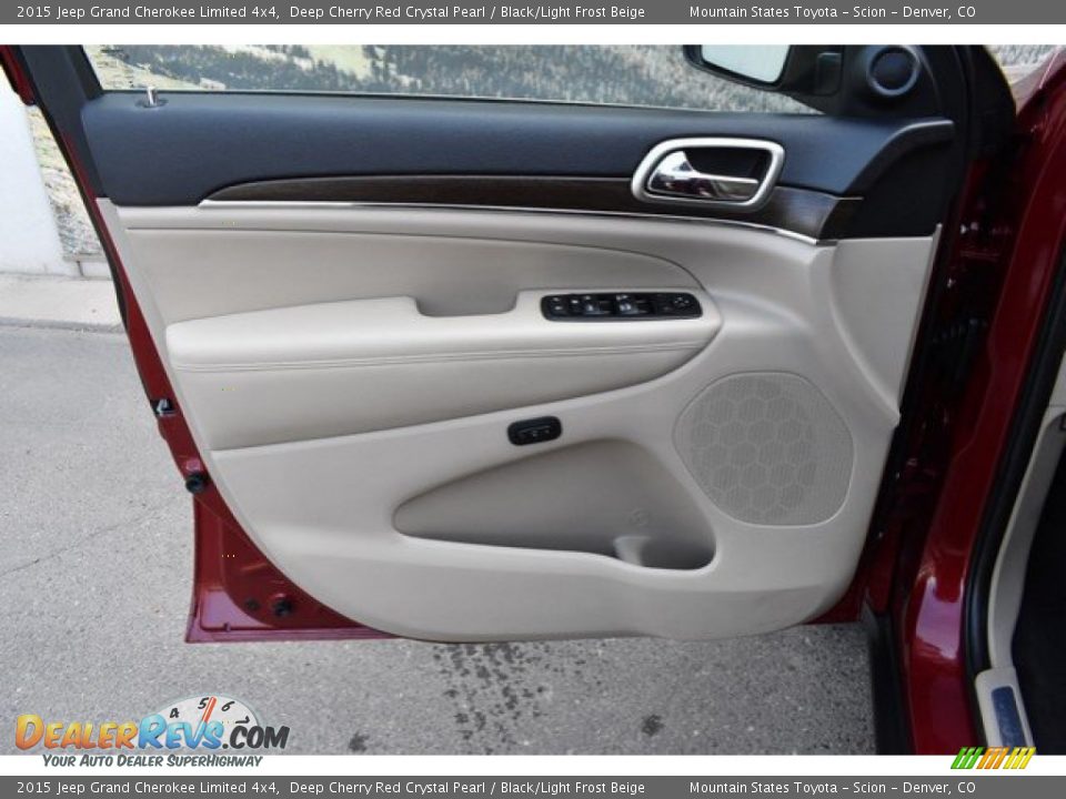 2015 Jeep Grand Cherokee Limited 4x4 Deep Cherry Red Crystal Pearl / Black/Light Frost Beige Photo #25