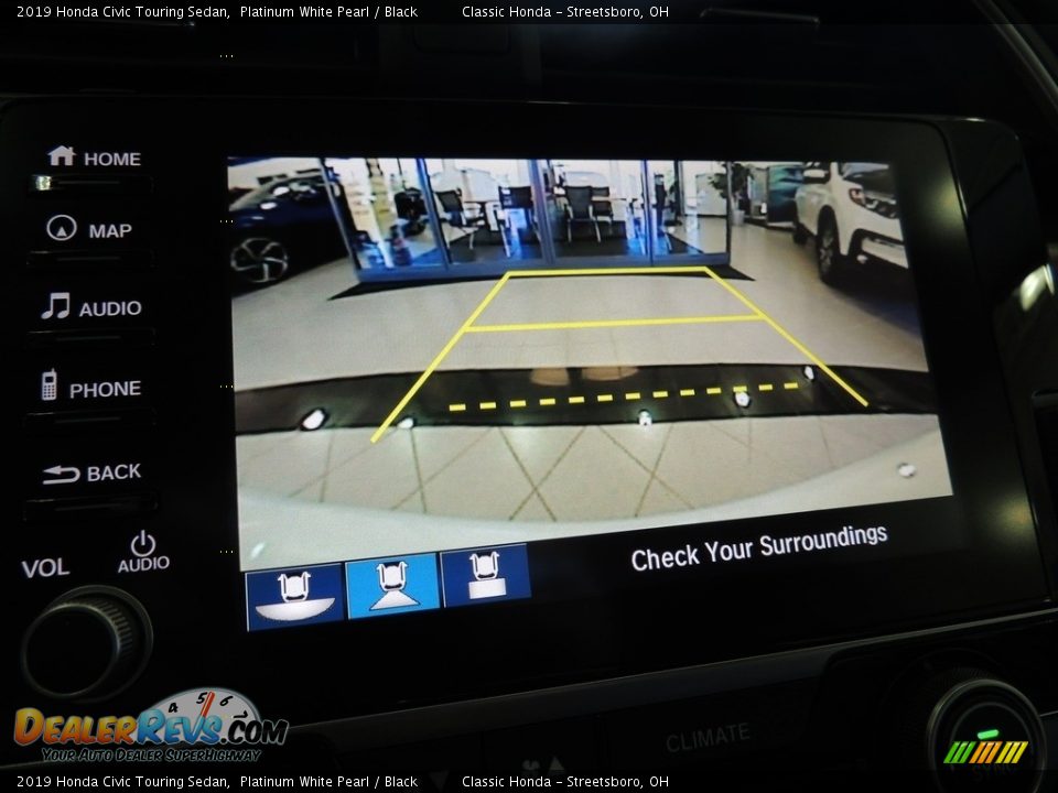 2019 Honda Civic Touring Sedan Platinum White Pearl / Black Photo #18