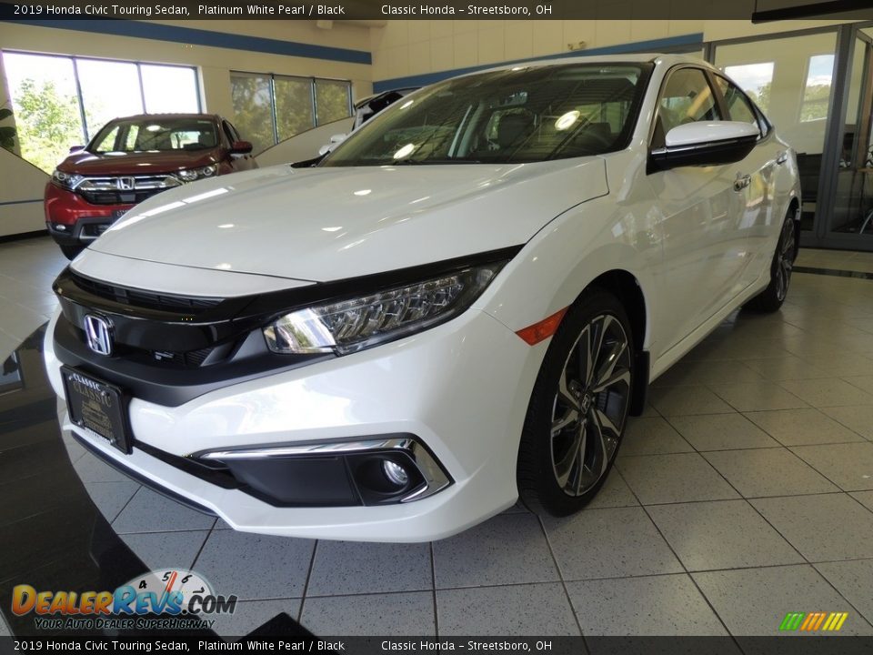 2019 Honda Civic Touring Sedan Platinum White Pearl / Black Photo #1