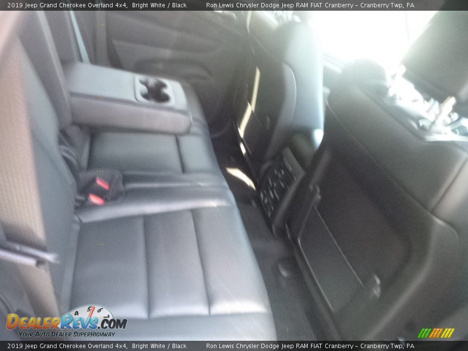 2019 Jeep Grand Cherokee Overland 4x4 Bright White / Black Photo #5