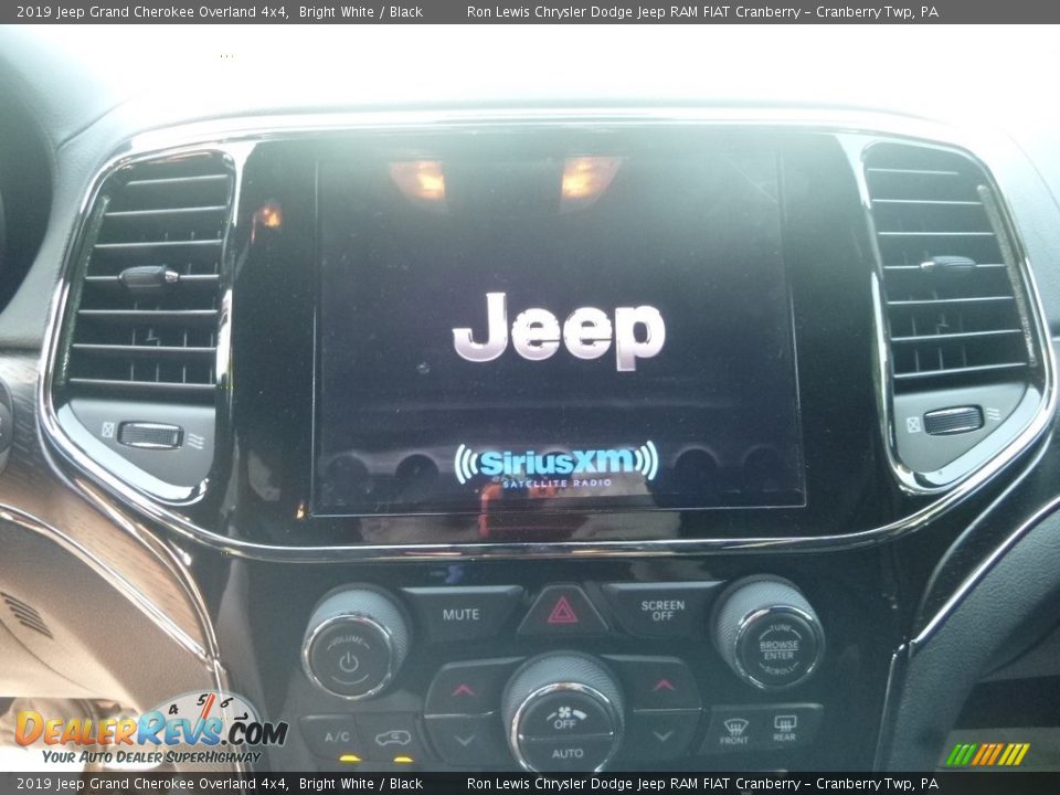 2019 Jeep Grand Cherokee Overland 4x4 Bright White / Black Photo #13