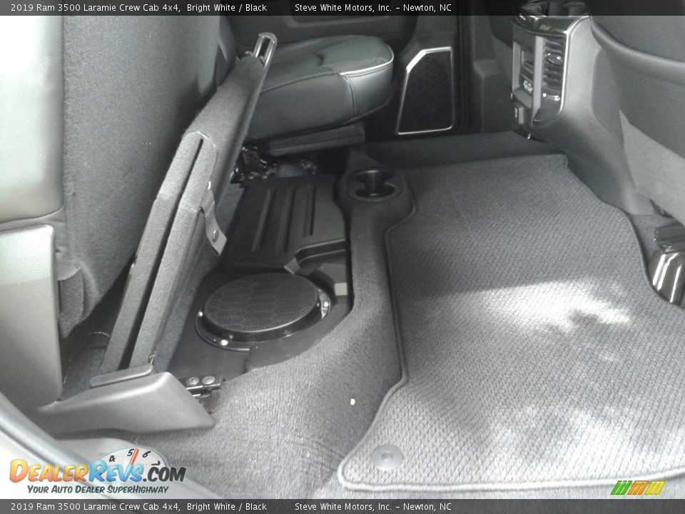 2019 Ram 3500 Laramie Crew Cab 4x4 Bright White / Black Photo #16