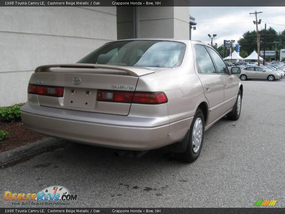 1998 Toyota Camry LE Cashmere Beige Metallic / Oak Photo #3