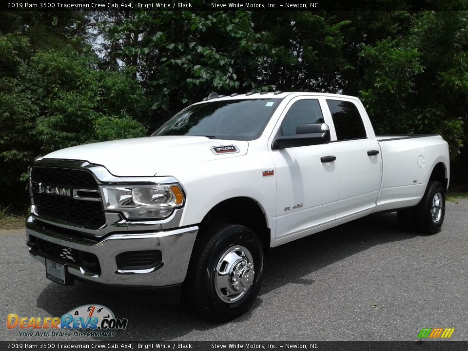 2019 Ram 3500 Tradesman Crew Cab 4x4 Bright White / Black Photo #2