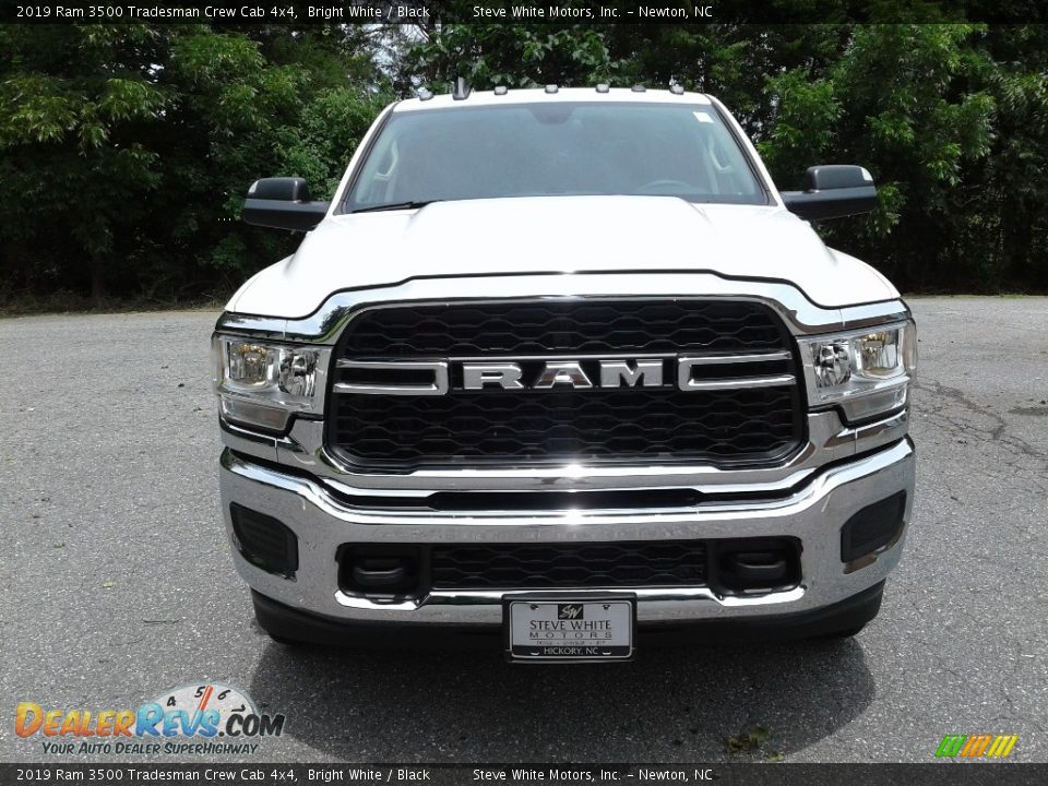 2019 Ram 3500 Tradesman Crew Cab 4x4 Bright White / Black Photo #3